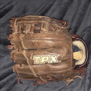 Baseball glove